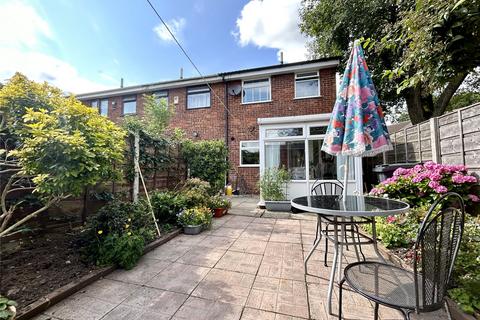 8 Castle Walk, Ashton-under-lyne, OL6 8XY