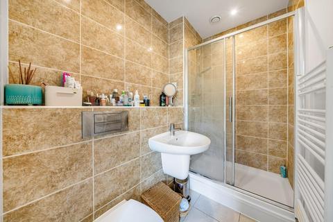 10, George Court Norstead Place, London, SW15 3SA