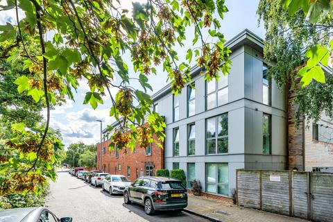 10, George Court Norstead Place, London, SW15 3SA