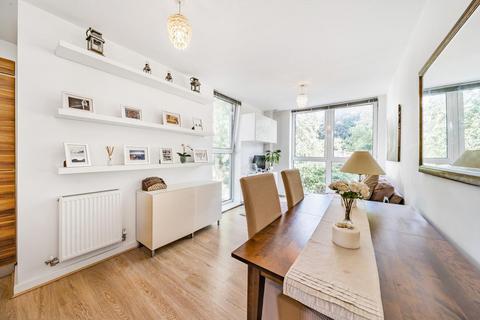 10, George Court Norstead Place, London, SW15 3SA
