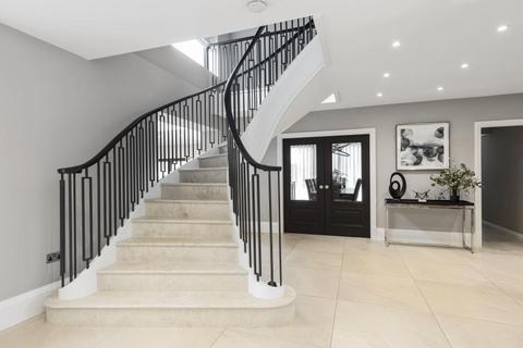 7 bedroom detached house to rent, Winkfield Lane, Winkfield, Windsor, SL4 4RU