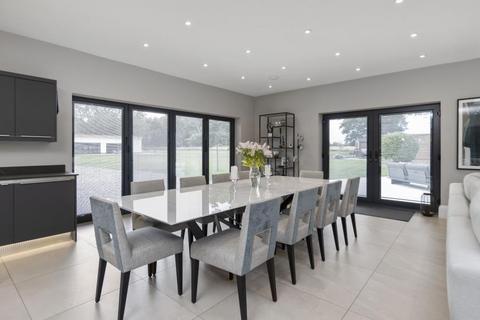 7 bedroom detached house to rent, Winkfield Lane, Winkfield, Windsor, SL4 4RU
