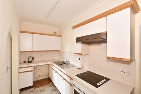 2 bedroom flat for sale, Station Road, Dorking, Surrey