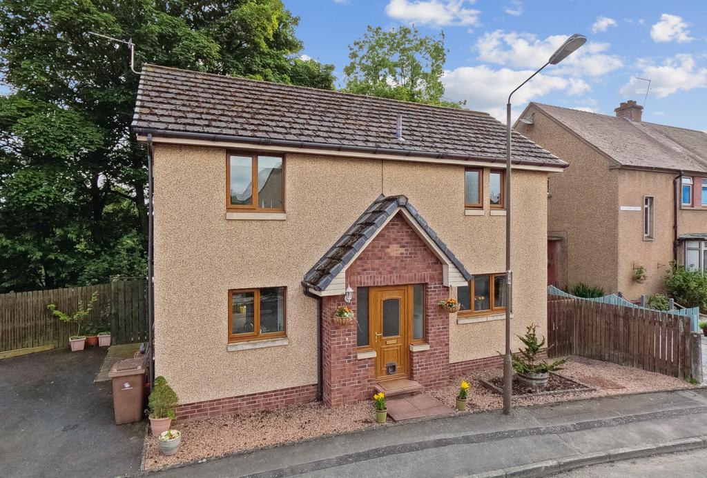 Hillpark Drive, Bannockburn, Stirling, FK7 0HR 3 bed detached house for