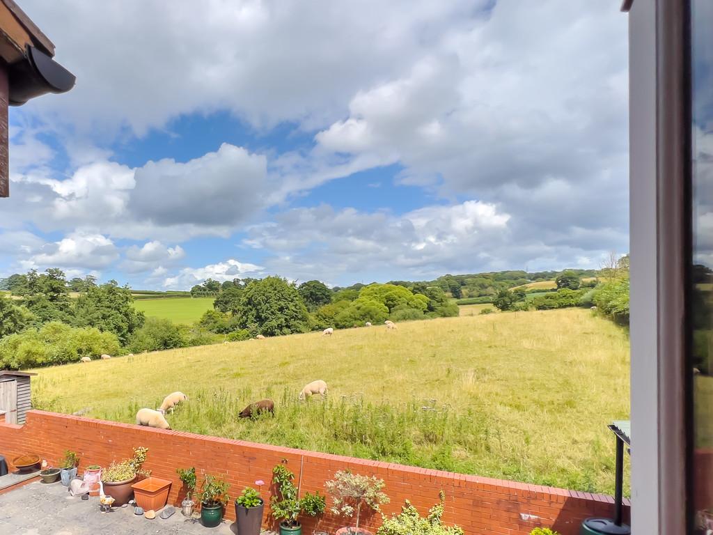 Exmouth Road, Lympstone 4 bed detached house for sale £625,000