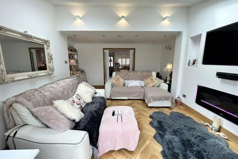 9 Bellamy Close, Shirley, Solihull, B90 3DJ