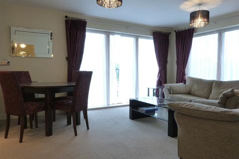 2 bedroom apartment to rent, Newport House