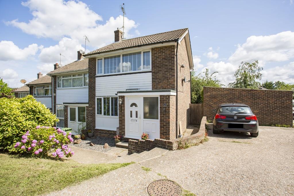 Western Gardens, Crowborough 2 bed semidetached house for sale £320,000