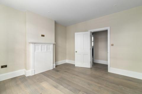 2 bedroom apartment to rent, Mercer Street, Seven Dials WC2