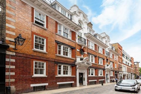 undefined, Mercer Street, Seven Dials WC2