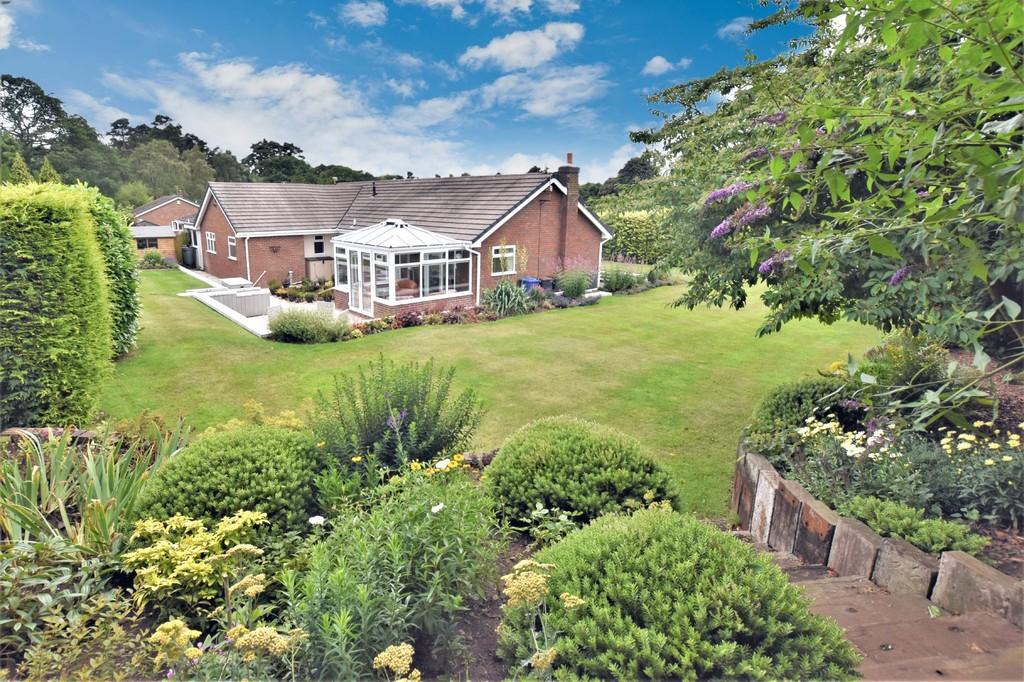 Kestrel Drive, Loggerheads 4 bed detached bungalow for sale £465,000