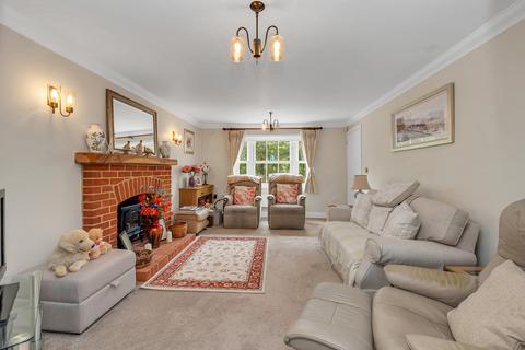 4 bedroom detached house for sale, Drovers Avenue, Bury St. Edmunds