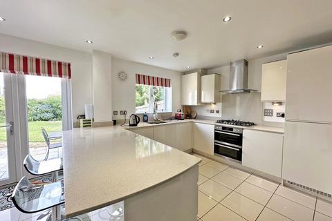 61 Penwethers Crescent, Truro, TR1 3GH