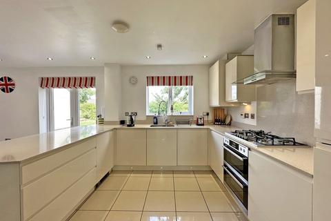 61 Penwethers Crescent, Truro, TR1 3GH