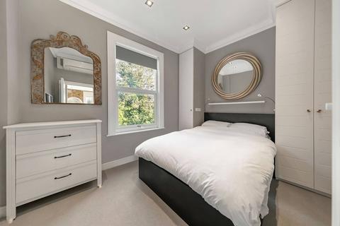 1 bedroom flat for sale, Upper Richmond Road, Putney, London, SW15