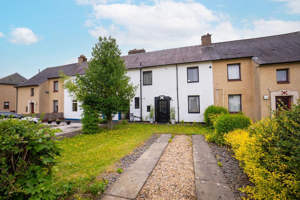 Queens Drive, Larbert 3 bed terraced house for sale £145,000