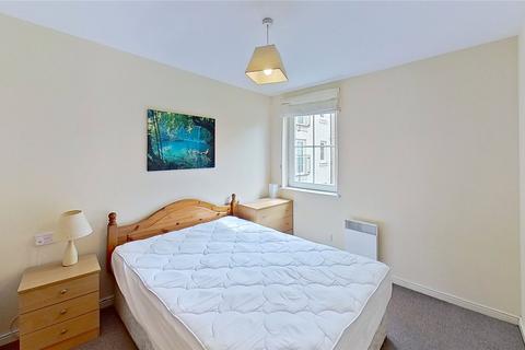 2 bedroom flat to rent, Giles Street, Edinburgh, Midlothian, EH6