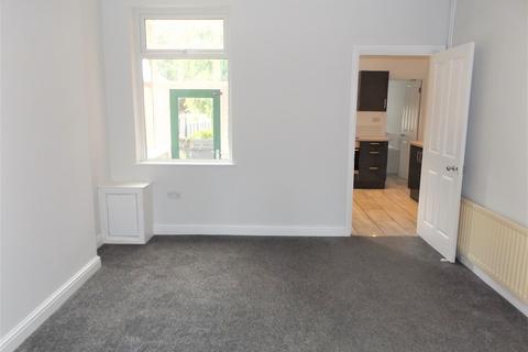 3 bedroom terraced house to rent, Cannock Road, Staffs WS11