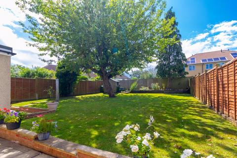 4 bedroom semi-detached house for sale, Ninehams Close, Caterham