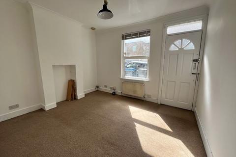 19 Bynes Road, South Croydon, CR2 0PY