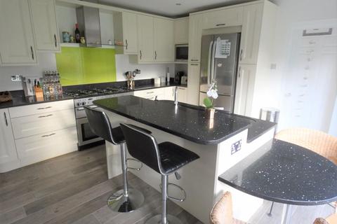 4 Berrington Drive, East Horsley, Leatherhead, KT24 5ST