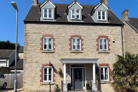 218 Treffry Road, Truro, TR1 1UF