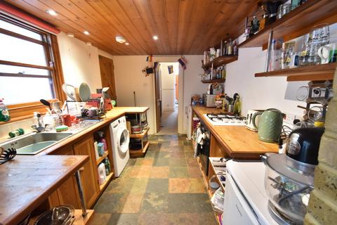 4 bedroom terraced house to rent, College Gardens, Brighton