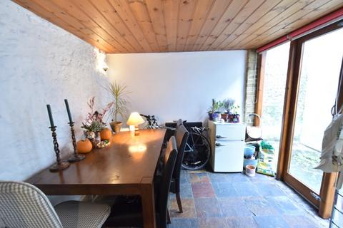 4 bedroom terraced house to rent, College Gardens, Brighton