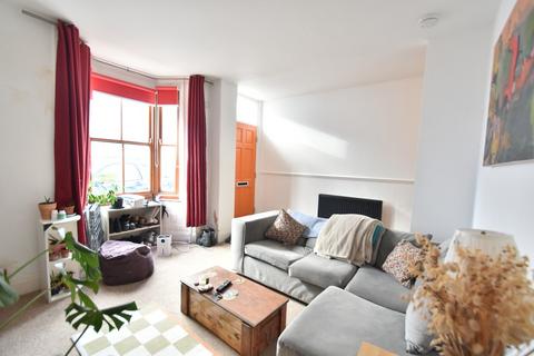 4 bedroom terraced house to rent, College Gardens, Brighton