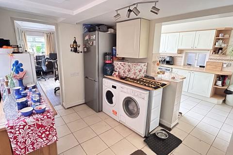 88 Hollyfield Road, Sutton Coldfield, B75 7SH