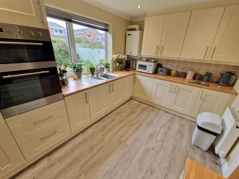 Abbey Meadows, Kirkhill, Morpeth 3 bed semidetached house £285,000