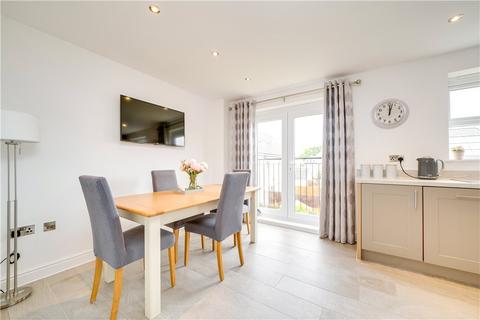 3 bedroom townhouse for sale - St. Andrews Walk, Newton Kyme, Tadcaster, North Yorkshire, LS24