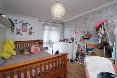 2 Pound Close, Brockworth, Gloucester, GL3 4UR