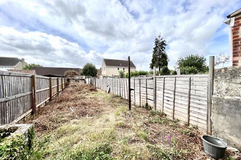 29 Bryans Close Road, Calne, SN11 9AB