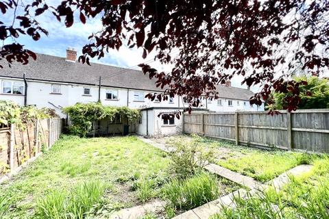 3 bedroom terraced house for sale, Woodhill Avenue, Calne SN11