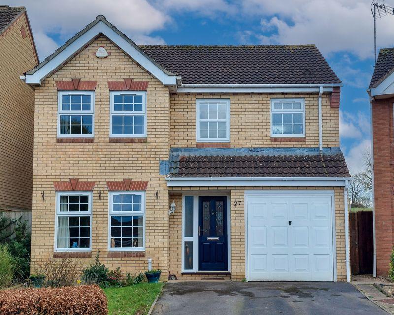 Fynamore Gardens, Calne SN11 4 bed detached house for sale £399,950