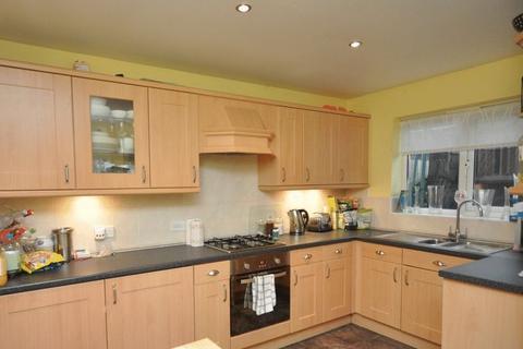 4 bedroom detached house for sale, Oldfield Close, Ossett