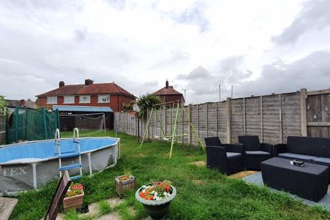 44 Ashgrove Avenue, Gloucester, GL4 4NF