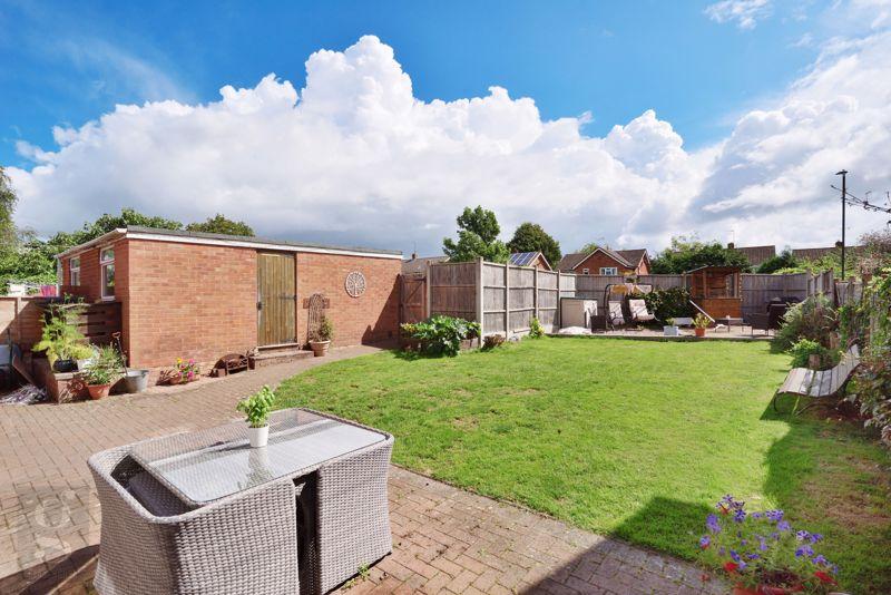 Orchard Rise, Tibberton, Gloucester, GL19 3AT 4 bed detached house for