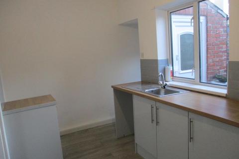 3 bedroom terraced house to rent, Cavendish Gardens, Ashington, NE63 0EN