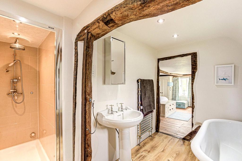 En Suite Bathroom