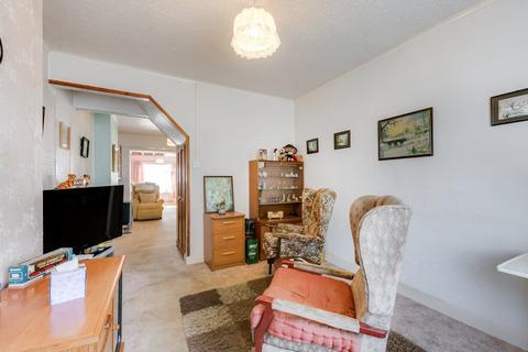 22 Cedar Avenue, Sidcup, DA15 8NL