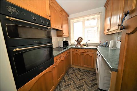 2 bedroom apartment for sale, Pendine Close, Corringham, Essex, SS17