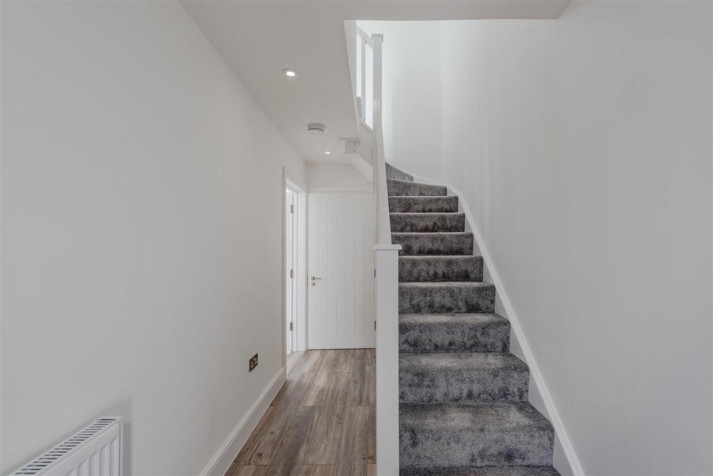 30a Sandcross Lane 15.jpg