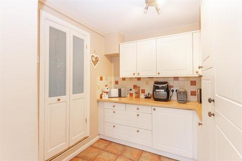 22 Chapel Hill, Dartford, DA1 4BY