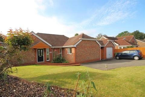 Merlin Castle Lane, Bramber, Steyning, BN44 3FB