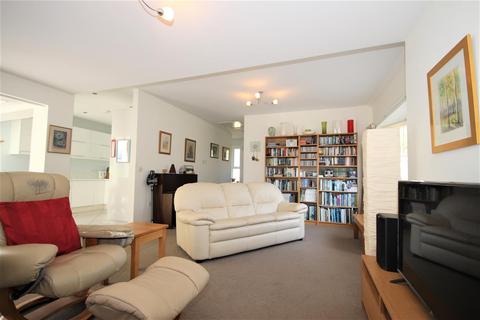 Merlin Castle Lane, Bramber, Steyning, BN44 3FB