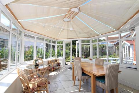 Merlin Castle Lane, Bramber, Steyning, BN44 3FB