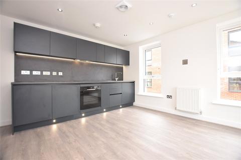 2 bedroom townhouse to rent, Copper Beech Court, Leeds, West Yorkshire