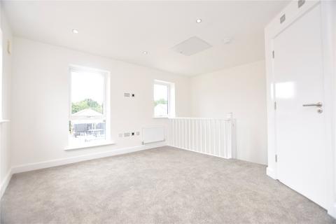 2 bedroom townhouse to rent, Copper Beech Court, Leeds, West Yorkshire